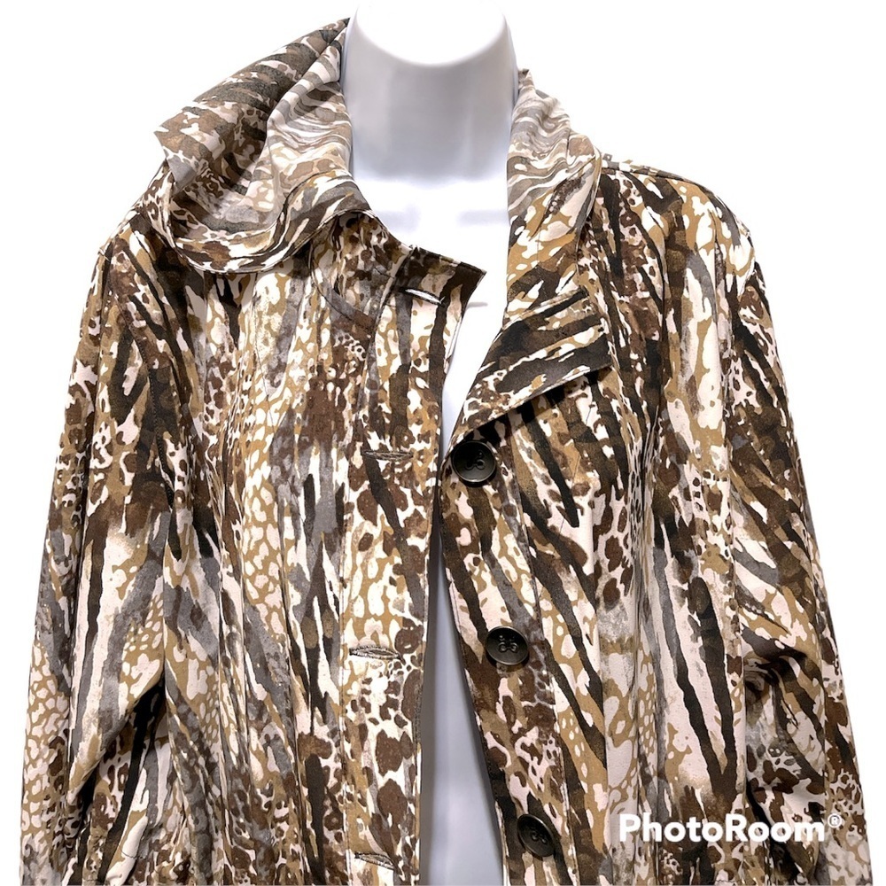 Chicos Zenergy Lightweight Animal Print Hooded Windbreaker Jacket Size 2 (12/14) - Picture 2 of 6
